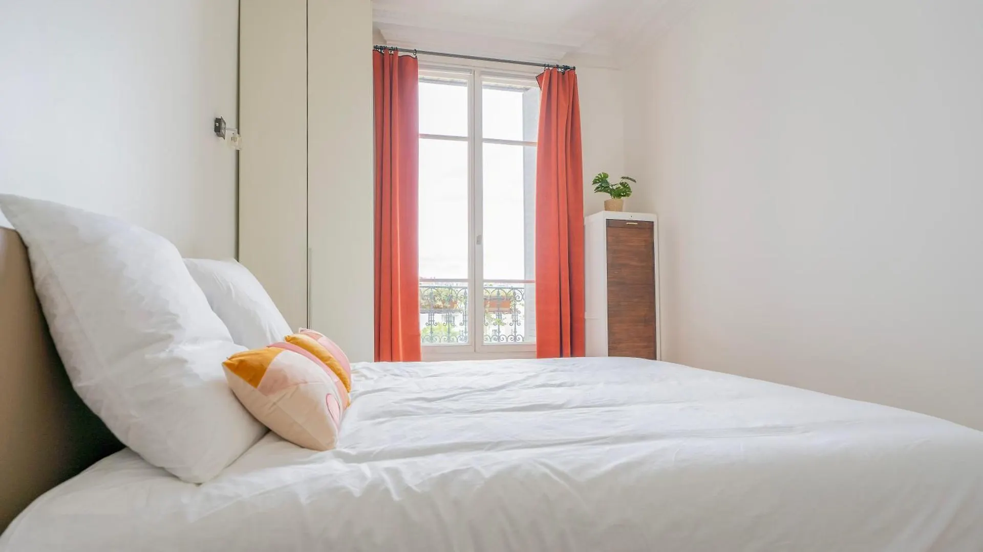 Luxury And Comfort In The Heart Of Paris