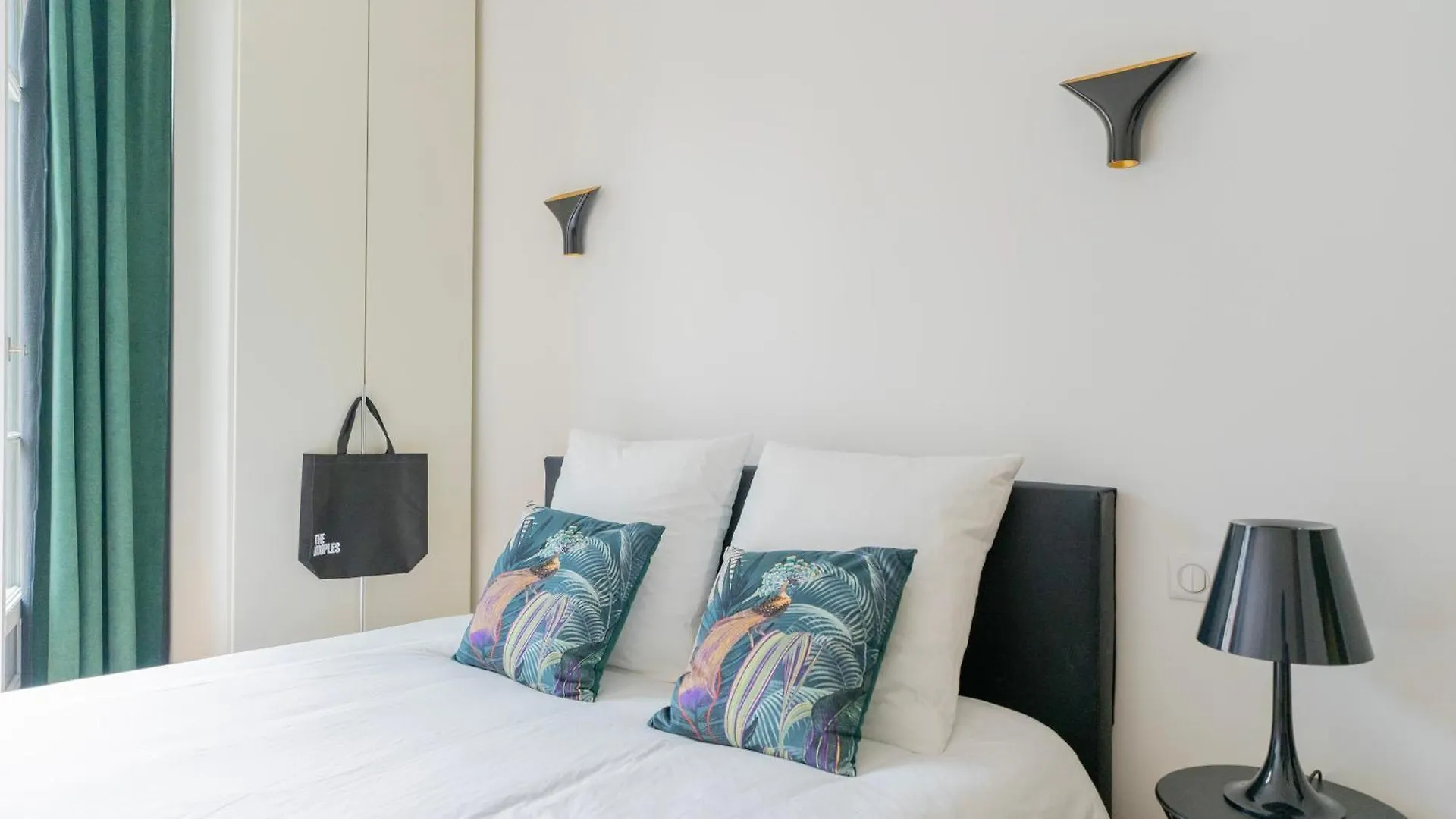 Apartment Luxury And Comfort In The Heart Of Paris