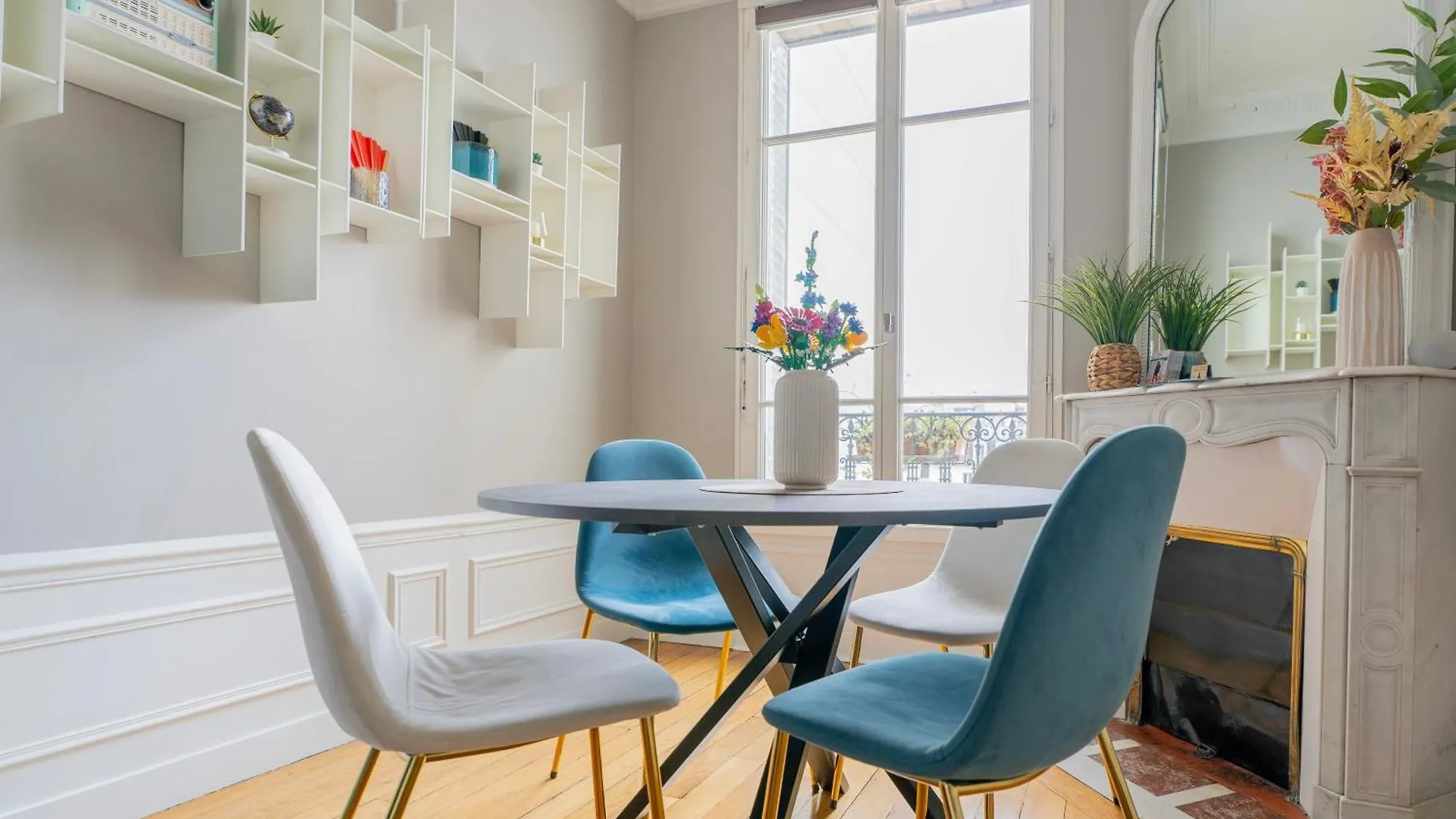 Luxury And Comfort In The Heart Of *